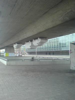 hinterm hannoveraner hauptbahnhof.
